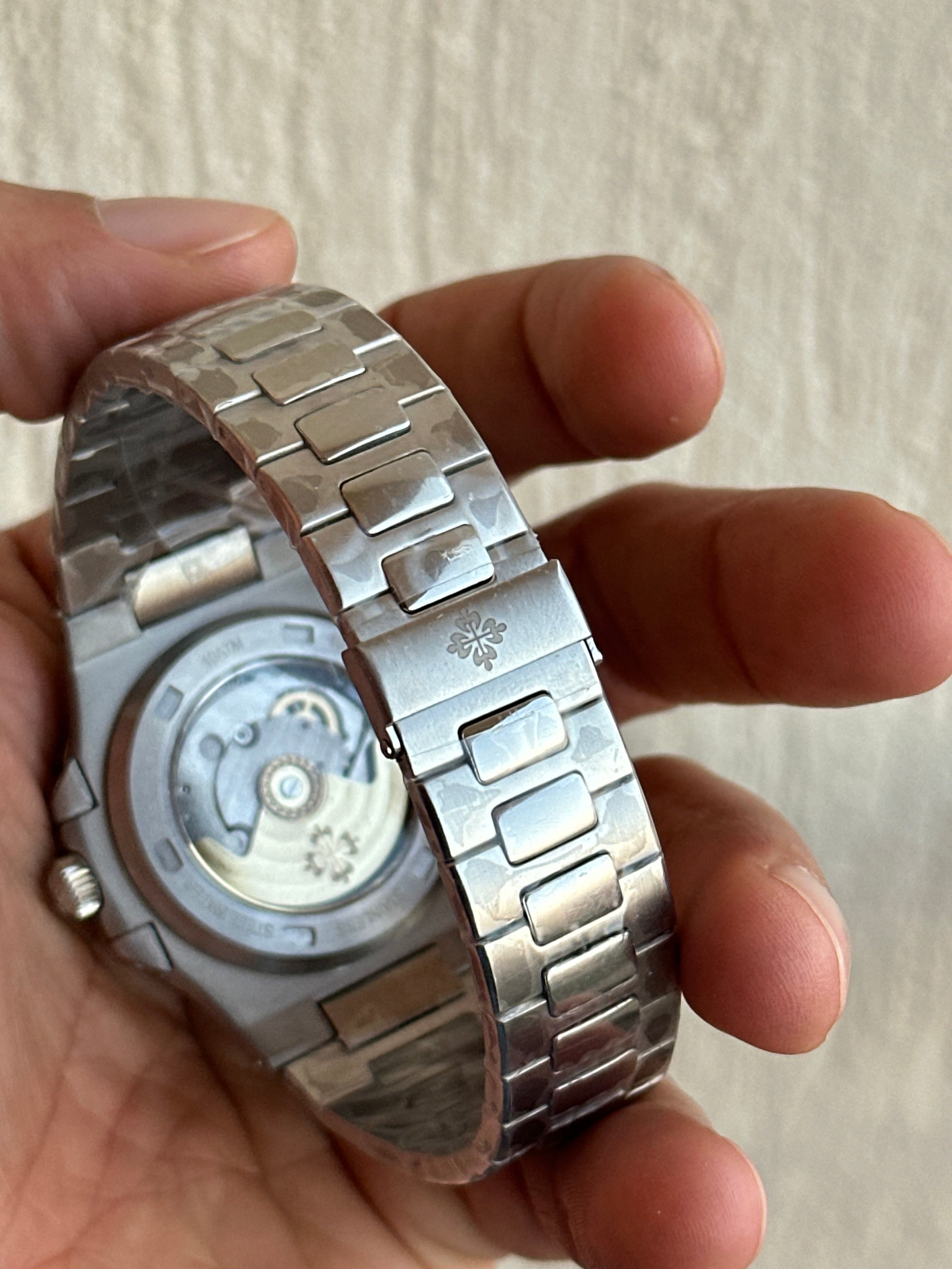 PATEK PHILIPPE NAUTILUS STAINLESS STEEL MEN’S WATCH