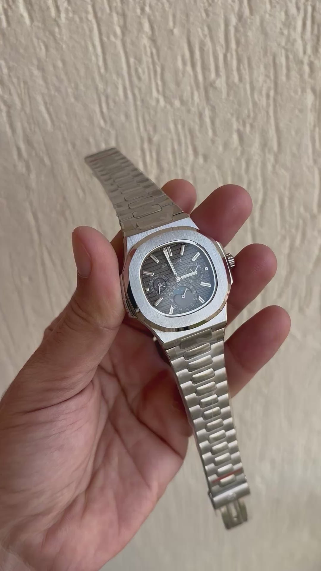 PATEK PHILIPPE CHRONOGRAPH GREY DIAL