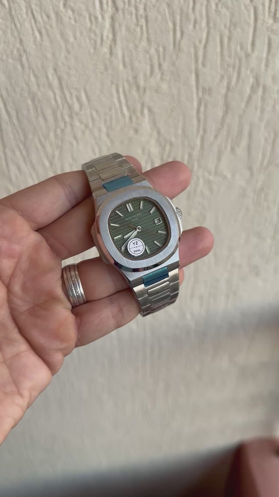 PATEK PHILIPPE NAUTILUS STAINLESS STEEL MEN’S WATCH